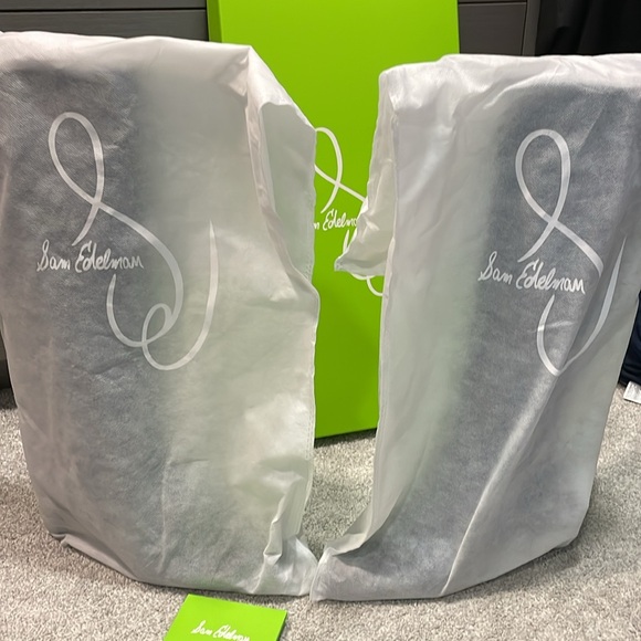 Sam Edelman Sylvia Boots in Black suede - Picture 5 of 13